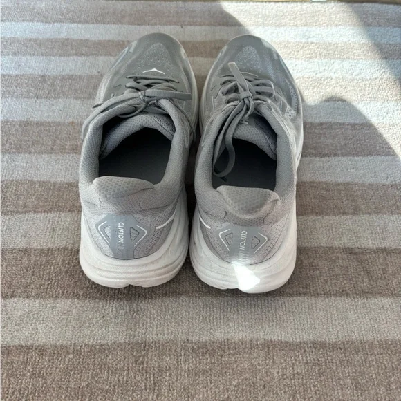 Men’s HOKA Clifton 10 Sneakers - Picture 2 of 6